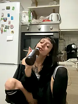 Snapshot of severingratty chatting on November 2025 09:35:02 PM severingratty online show from November 2025 09:35:02 PM