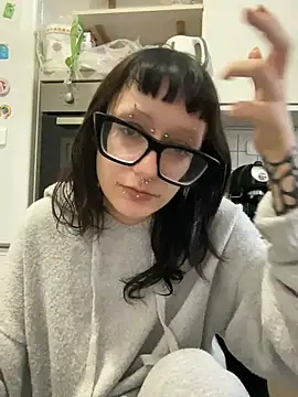 Snapshot of severingratty chatting on November 2025 07:58:01 AM severingratty online show from November 2025 07:58:01 AM