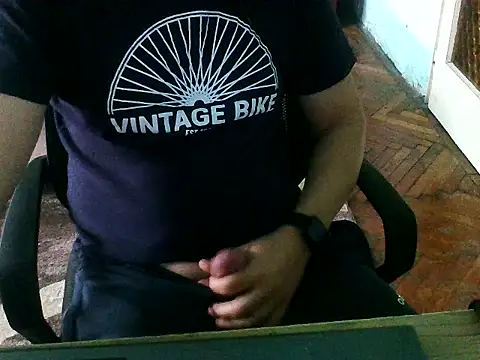 Snapshot of zee06 chatting on December 2025 12:42:02 PM zee06 online show from December 2025 12:42:02 PM