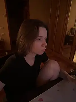 enchanting chloe online show from November 2025 07:56:02 PM