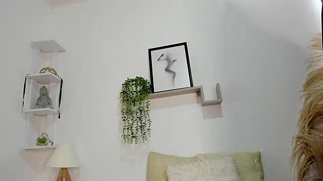 Samanta Monroe online show from October 2025 05:45:01 PM