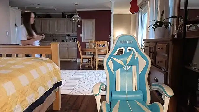 Snapshot of Blueeyedzaya_ chatting on October 2025 01:20:01 PM Blueeyedzaya online show from October 2025 01:20:01 PM