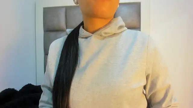 Mia lopez   online show from October 2025 11:57:02 AM