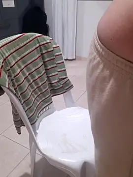 Snapshot of Urso_Nerd chatting on October 2025 04:15:02 PM Urso Nerd online show from October 2025 04:15:02 PM