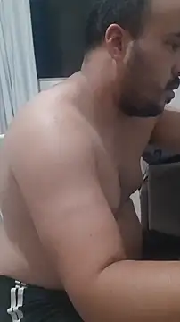 Snapshot of Urso_Nerd chatting on October 2025 03:32:01 AM Urso Nerd online show from October 2025 03:32:01 AM