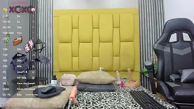 bryonycutee online show from October 2025 12:38:02 PM