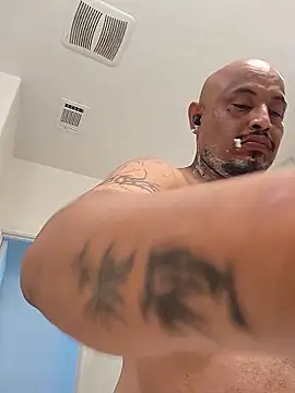 Snapshot of blackoxxx69 chatting on October 2025 01:02:02 AM blackoxxx69 online show from October 2025 01:02:02 AM
