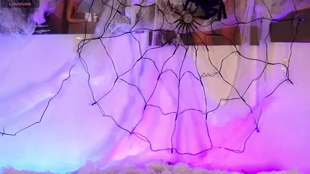 AlysonHuxley  online show from November 2025 04:53:01 PM