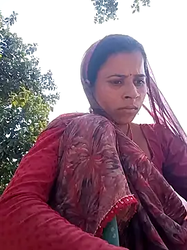 Suhani sharma1 online show from October 2025 07:00:02 AM