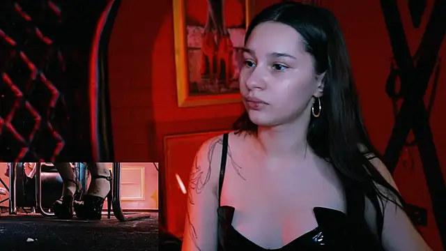 Snapshot of KimClarks_ chatting on September 2025 08:49:02 AM KimClarks online show from September 2025 08:49:02 AM