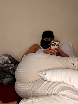 Snapshot of Samaarsexy23 chatting on October 2025 12:12:02 PM Samaarsexy23 online show from October 2025 12:12:02 PM