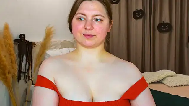 la  fleur online show from October 2025 08:00:02 PM