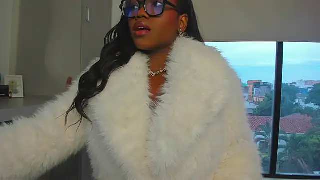 Snapshot of ParisSalvatore chatting on October 2025 01:17:01 PM ParisSalvatore online show from October 2025 01:17:01 PM