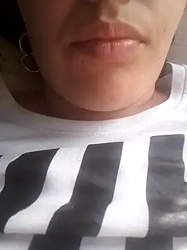 Michellematto online show from September 2025 07:35:02 PM