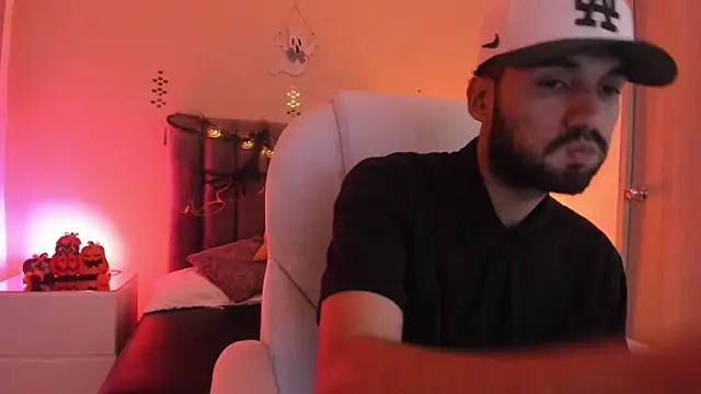 Ryan Jackson  online show from October 2025 09:02:01 PM