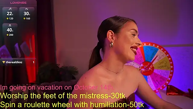 Snapshot of EmiliyaRoude chatting on October 2025 12:58:01 PM EmiliyaRoude online show from October 2025 12:58:01 PM