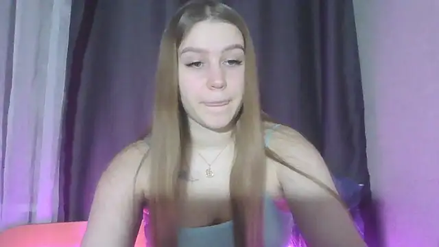 Snapshot of yourhoney_Lola_ chatting on November 2025 02:39:02 PM yourhoney Lola online show from November 2025 02:39:02 PM