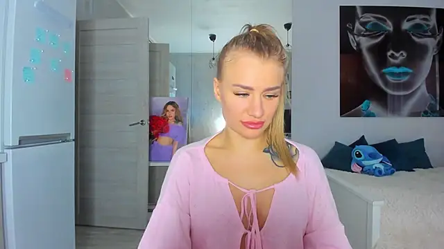 Snapshot of MashaFromRussia__ chatting on November 2025 09:31:02 AM MashaFromRussia online show from November 2025 09:31:02 AM