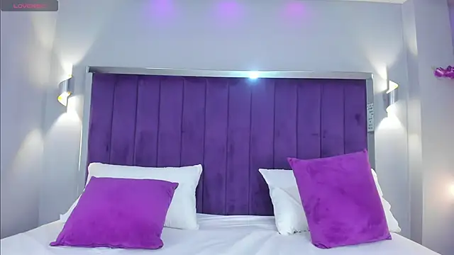 Snapshot of QetziaStoun chatting on October 2025 05:25:01 PM QetziaStoun online show from October 2025 05:25:01 PM