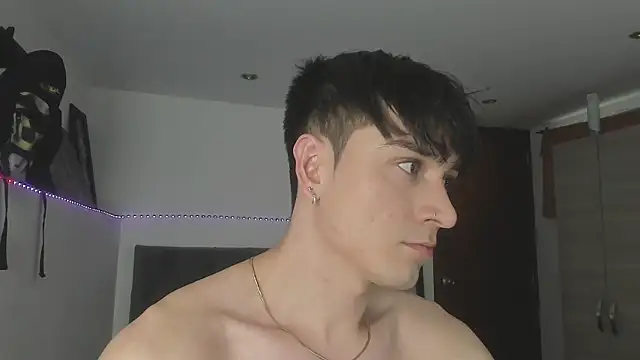 Snapshot of stevve_14 chatting on November 2025 10:12:01 PM stevve 14 online show from November 2025 10:12:01 PM