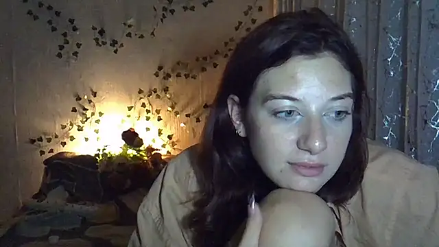 Snapshot of Lily_Ember chatting on October 2025 11:03:01 PM Lily Ember online show from October 2025 11:03:01 PM