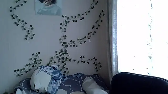 Snapshot of Lily_Ember chatting on October 2025 10:04:01 AM Lily Ember online show from October 2025 10:04:01 AM