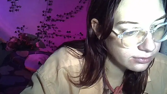 Snapshot of Lily_Ember chatting on October 2025 06:08:01 PM Lily Ember online show from October 2025 06:08:01 PM