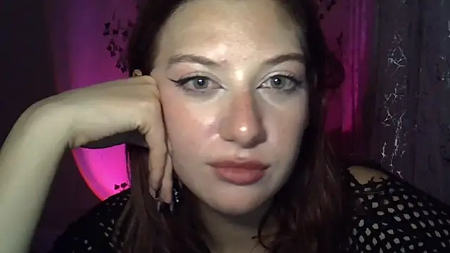 Snapshot of Lily_Ember chatting on October 2025 10:50:01 PM Lily Ember online show from October 2025 10:50:01 PM