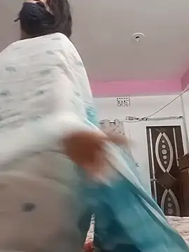 Farihasultanaxh online show from November 2025 09:39:01 PM