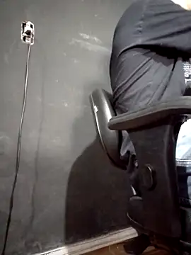 Snapshot of Purplex420 chatting on September 2025 01:01:01 PM Purplex420 online show from September 2025 01:01:01 PM