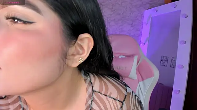 Snapshot of Kendall_Jonss1 chatting on October 2025 10:29:02 PM Kendall Jonss1 online show from October 2025 10:29:02 PM