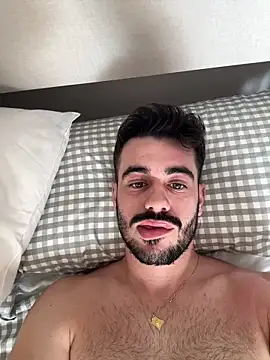 Snapshot of Carl242000 chatting on October 2025 08:33:01 AM Carl242000 online show from October 2025 08:33:01 AM