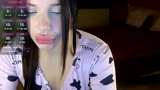 Cassie Pinkkk online show from October 2025 01:18:01 PM