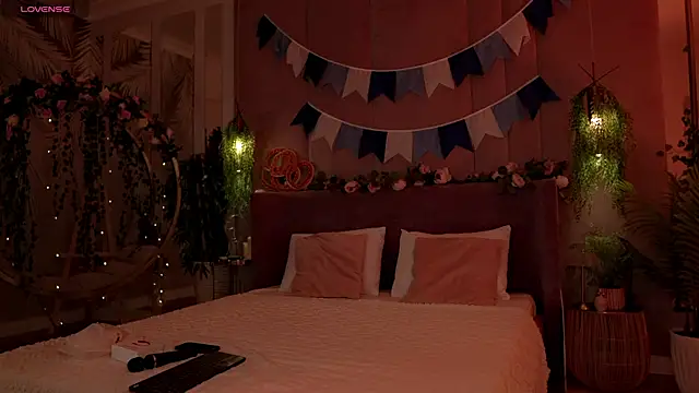 Serena Waldarf online show from October 2025 05:22:02 PM