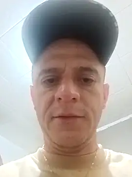 Snapshot of leon8013A chatting on September 2025 11:54:01 AM leon8013A online show from September 2025 11:54:01 AM