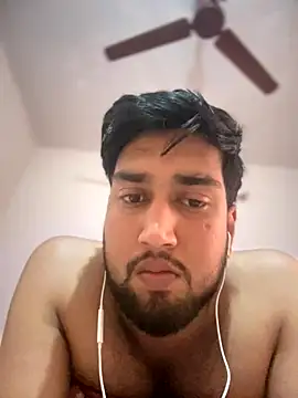 Snapshot of aka_big chatting on November 2025 07:24:02 AM aka big online show from November 2025 07:24:02 AM