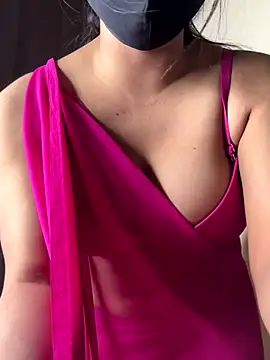 Snapshot of Cute-Sakhi chatting on November 2025 06:29:02 PM Cute-Sakhi online show from November 2025 06:29:02 PM