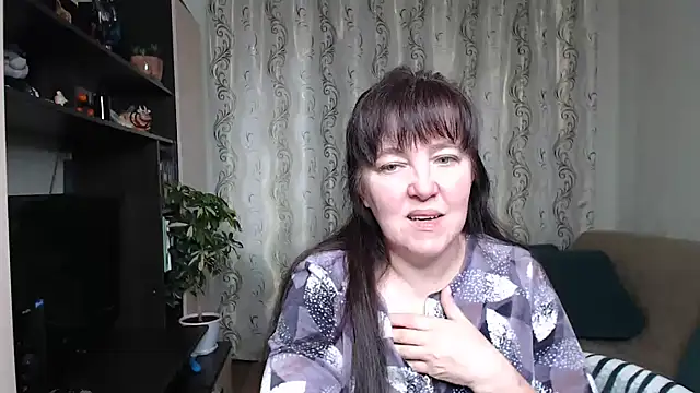 Illusionq online show from October 2025 05:05:01 AM