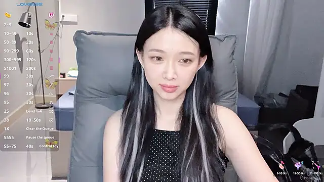 Snapshot of NiNi-baby520 chatting on October 2025 07:06:01 AM NiNi-baby520 online show from October 2025 07:06:01 AM