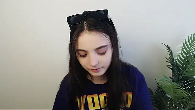 Snapshot of Sun_Shine__ chatting on October 2025 07:09:02 AM Sun Shine online show from October 2025 07:09:02 AM