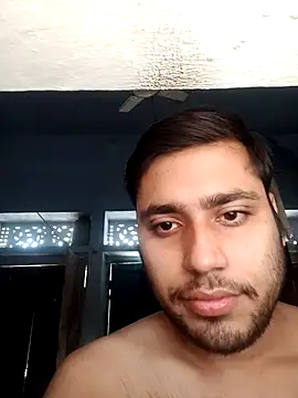 Snapshot of Desirock001 chatting on November 2025 05:40:01 AM Desirock001 online show from November 2025 05:40:01 AM