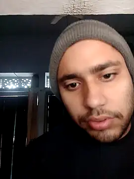 Snapshot of Desirock001 chatting on November 2025 02:10:01 AM Desirock001 online show from November 2025 02:10:01 AM