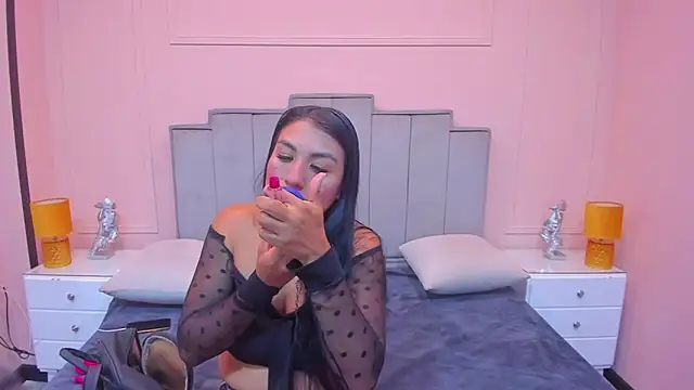 gabriela lux online show from September 2025 12:10:02 PM