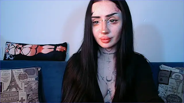 Snapshot of alisa_tattoogirl1 chatting on October 2025 07:23:02 PM alisa tattoogirl1 online show from October 2025 07:23:02 PM