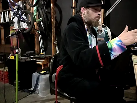 Snapshot of thejuicybacon chatting on September 2025 05:55:02 AM thejuicybacon online show from September 2025 05:55:02 AM