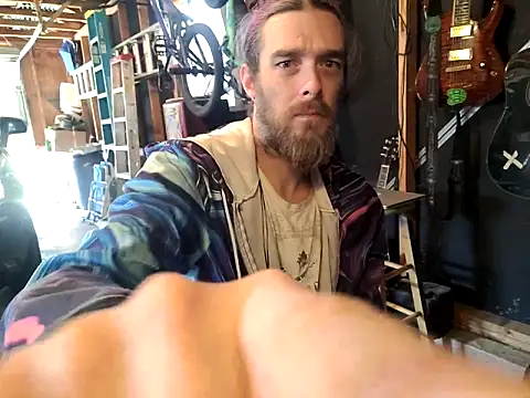 Snapshot of thejuicybacon chatting on September 2025 07:19:02 PM thejuicybacon online show from September 2025 07:19:02 PM