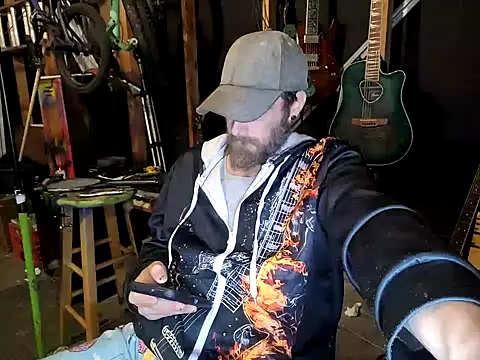 Snapshot of thejuicybacon chatting on October 2025 05:16:02 AM thejuicybacon online show from October 2025 05:16:02 AM