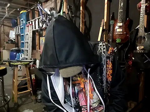 Snapshot of thejuicybacon chatting on October 2025 05:51:01 AM thejuicybacon online show from October 2025 05:51:01 AM