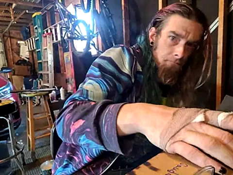 Snapshot of thejuicybacon chatting on October 2025 07:23:01 PM thejuicybacon online show from October 2025 07:23:01 PM