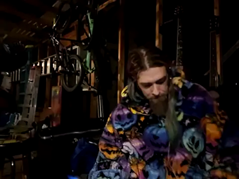 Snapshot of thejuicybacon chatting on November 2025 08:46:02 AM thejuicybacon online show from November 2025 08:46:02 AM